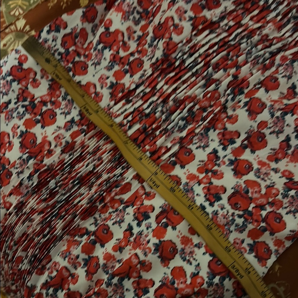 Red and White Halter Midi Sundress for Cocktail Events - Picture 8 of 12